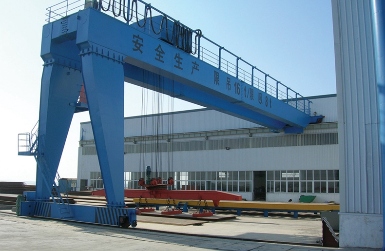 BMG雙梁半門(mén)式起重機(jī)